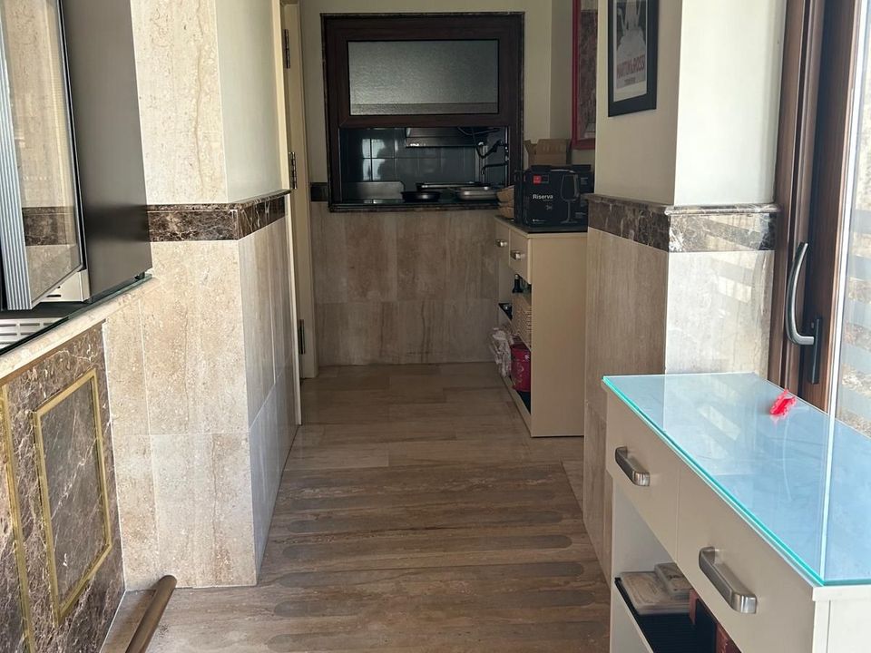 Erhvervsejendom i El Paraiso, Malaga - foto 5