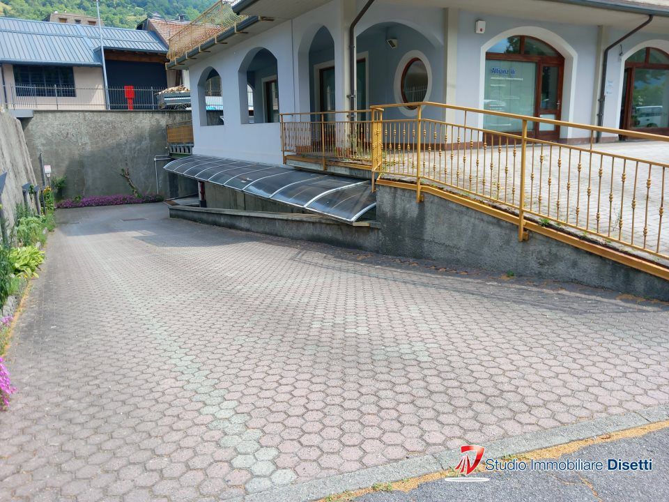 Parkeringsplads i Edolo, Brescia - foto 1