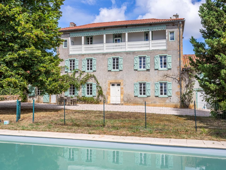 Villa en St.-Lary-Boujean, Haute-Garonne - foto 1