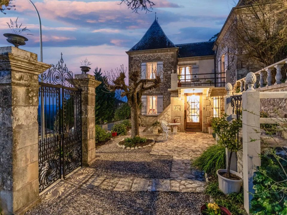 Villa in Monflanquin, Lot-et-Garonne - foto 2