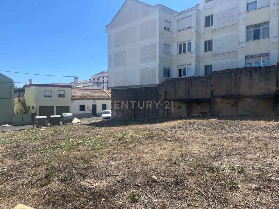 Helårsgrund i Santa Iria de Azoia, Lisbon - foto 2