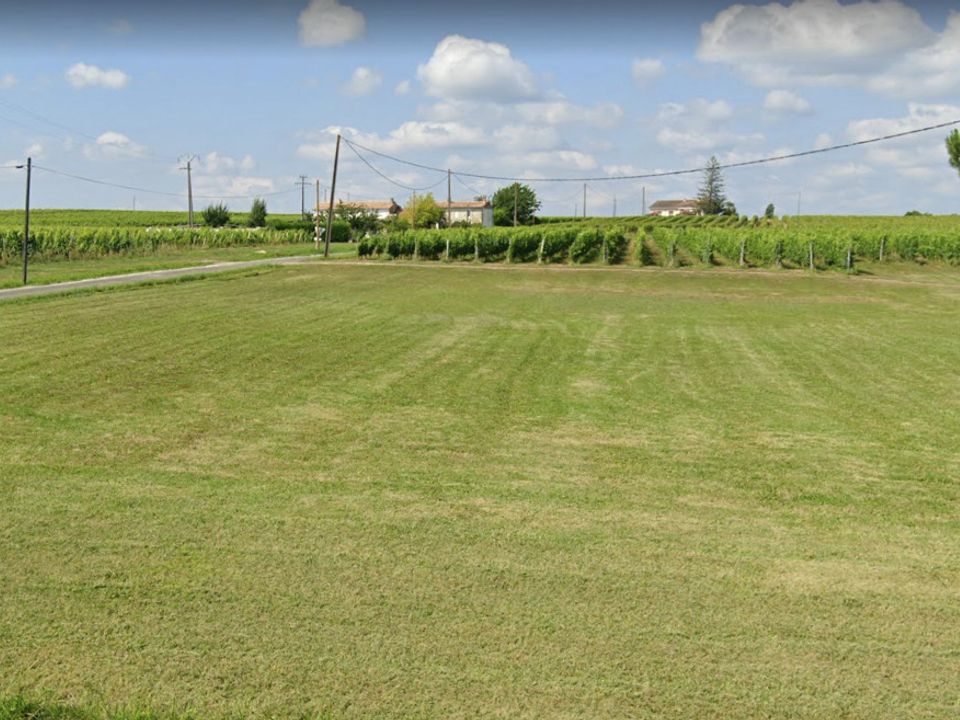 Helårsgrund i Bussac-Forêt, Charente-Maritime - foto 1