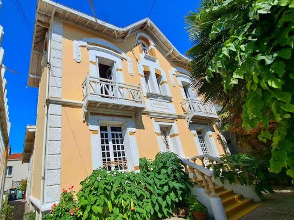 Villa i Saint-Georges-de-Didonne, Charente-Maritime - foto 1