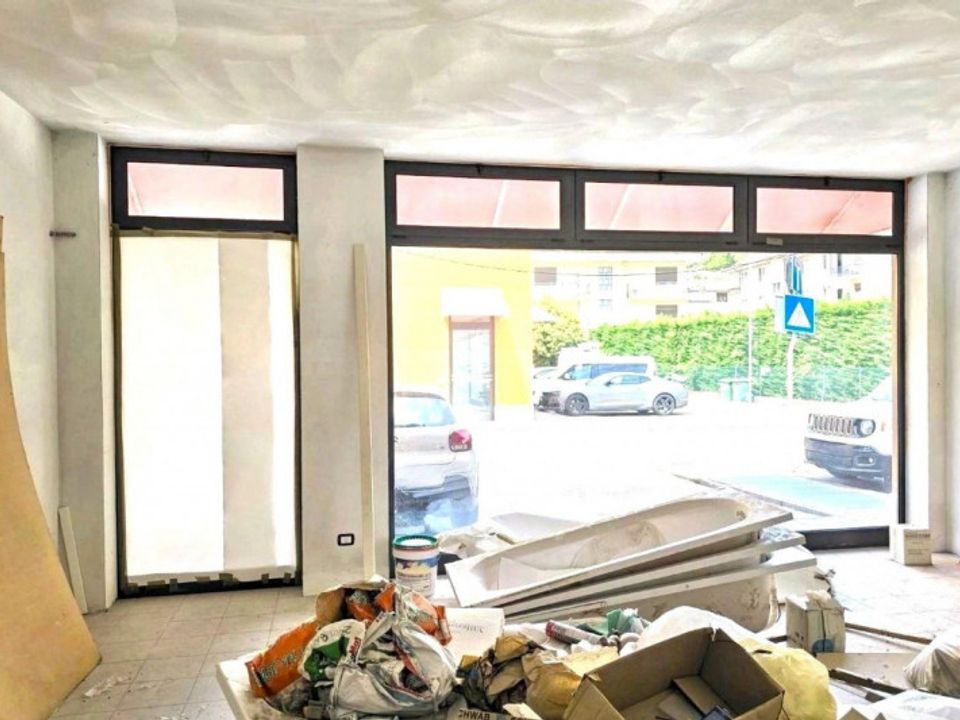 Erhvervsejendom i Chiampo, Vicenza - foto 1
