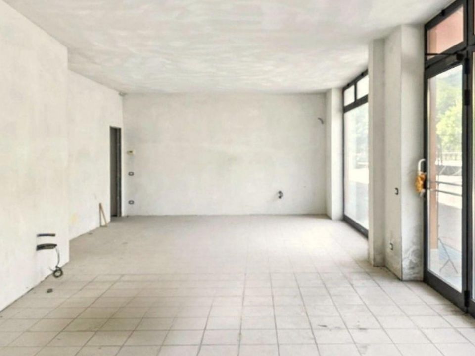 Erhvervsejendom i Chiampo, Vicenza - foto 3