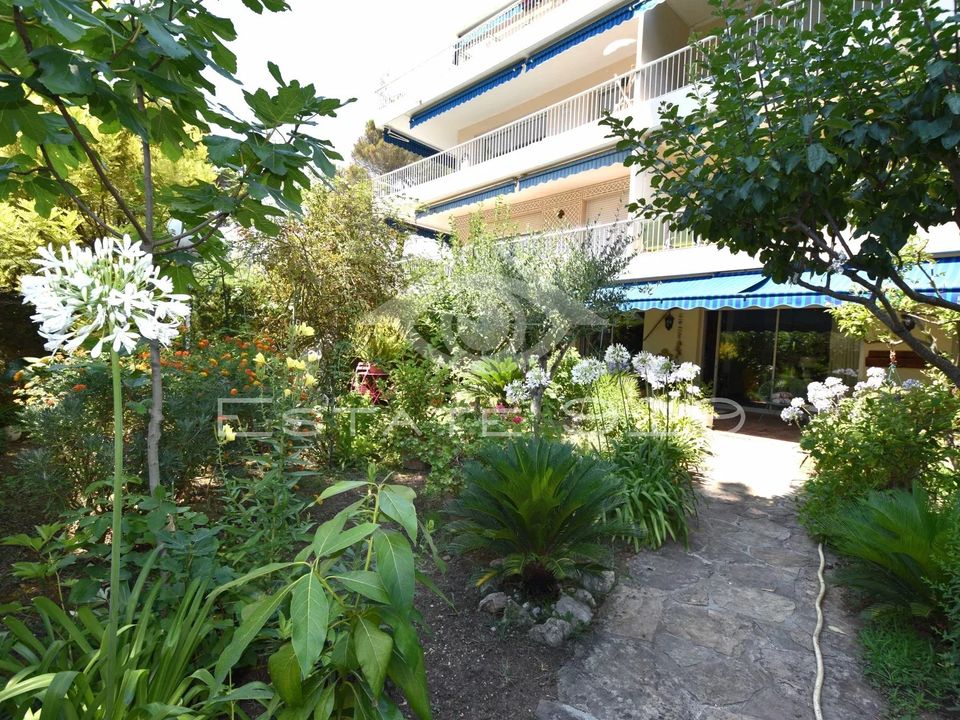 Lejlighed i Le Cannet, Alpes-Maritimes - foto 1