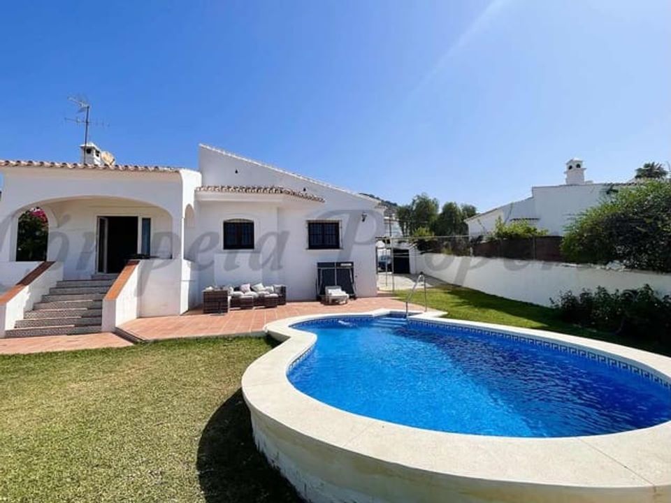 Villa i Nerja, Malaga - foto 3