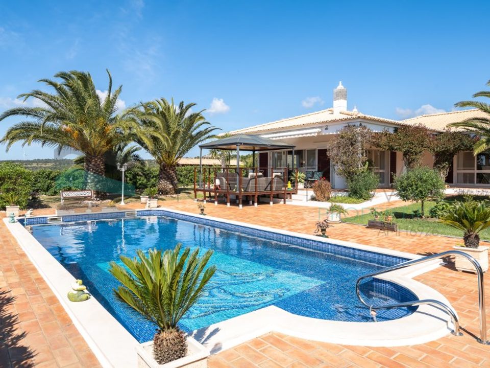 Villa i Bensafrim, Faro - bilde 1