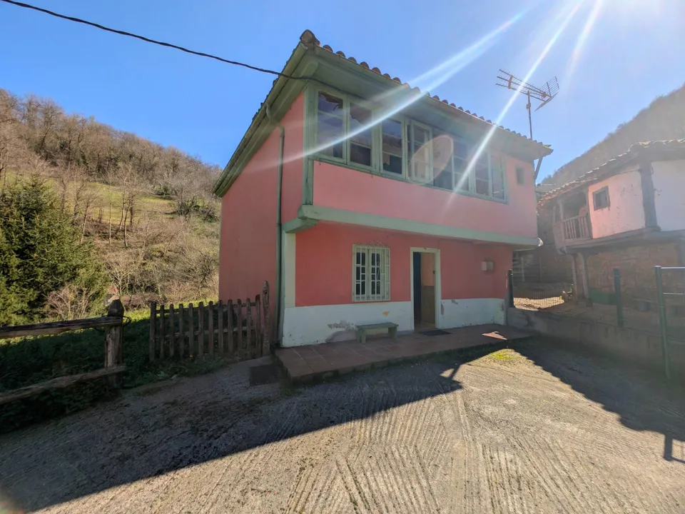 Villa en Aller, Asturias - foto 2