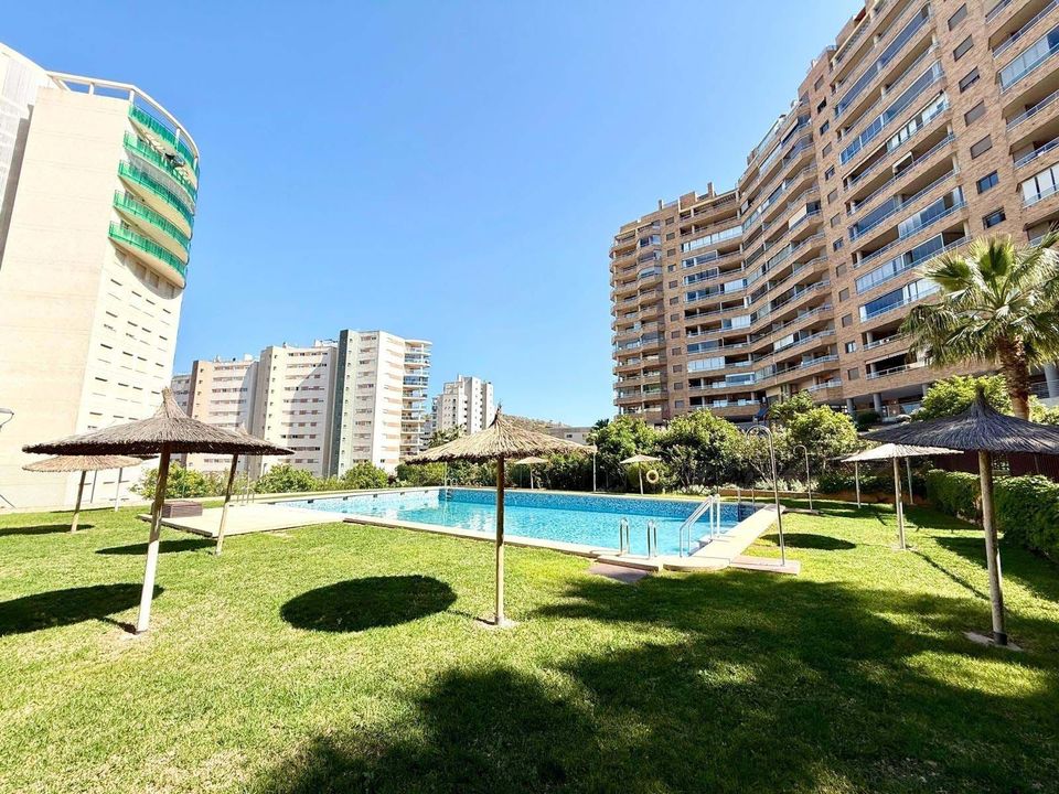 Lejlighed i Villajoyosa, Alicante - foto 1