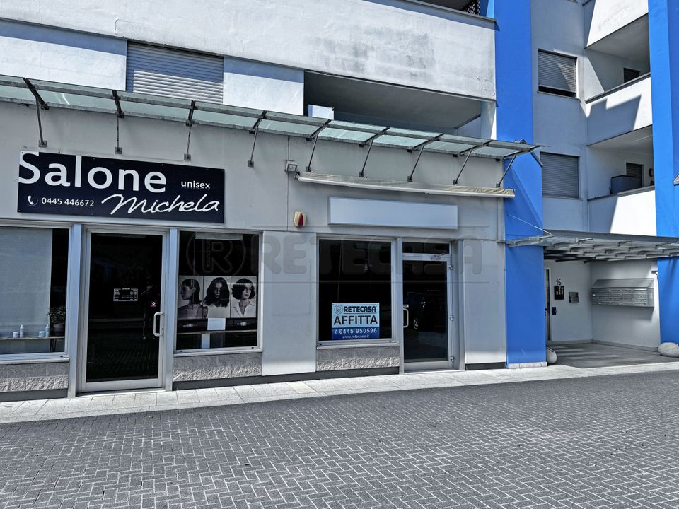 Erhvervsejendom i Cornedo Vicentino, Vicenza - foto 1