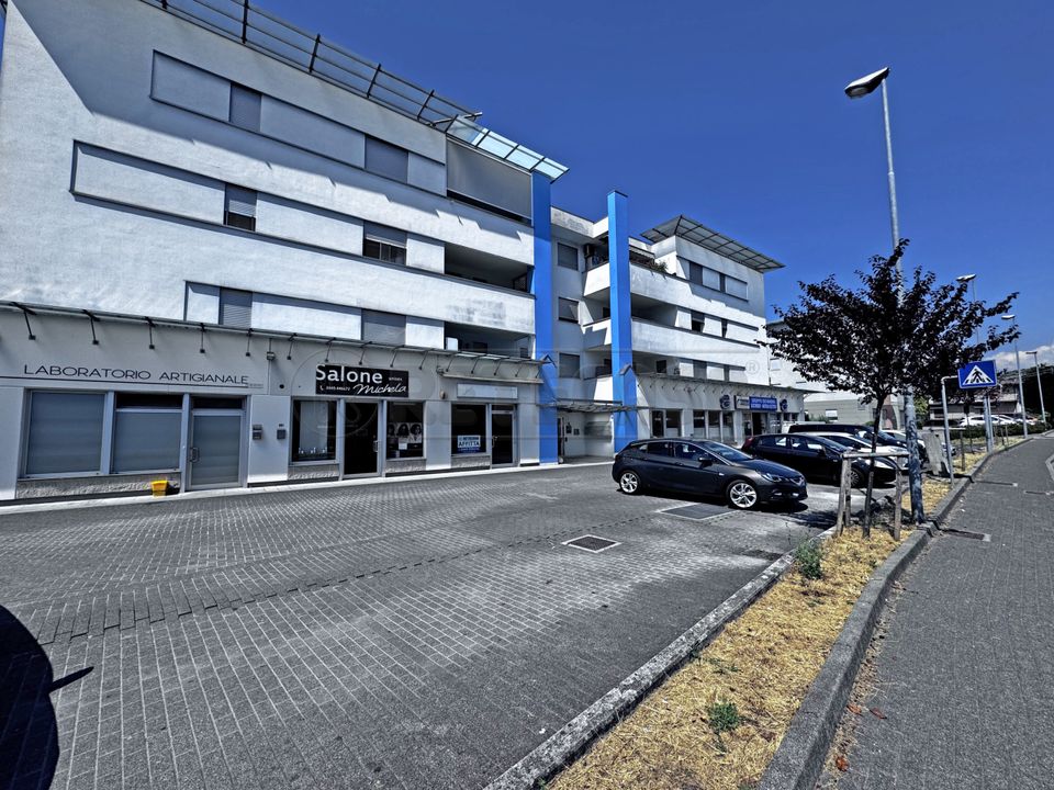 Erhvervsejendom i Cornedo Vicentino, Vicenza - foto 2