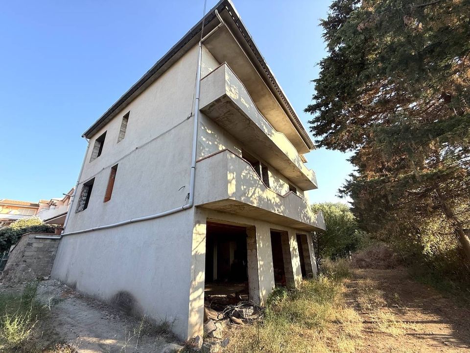 Erhvervsejendom i Badesi, Olbia Tempio - foto 1