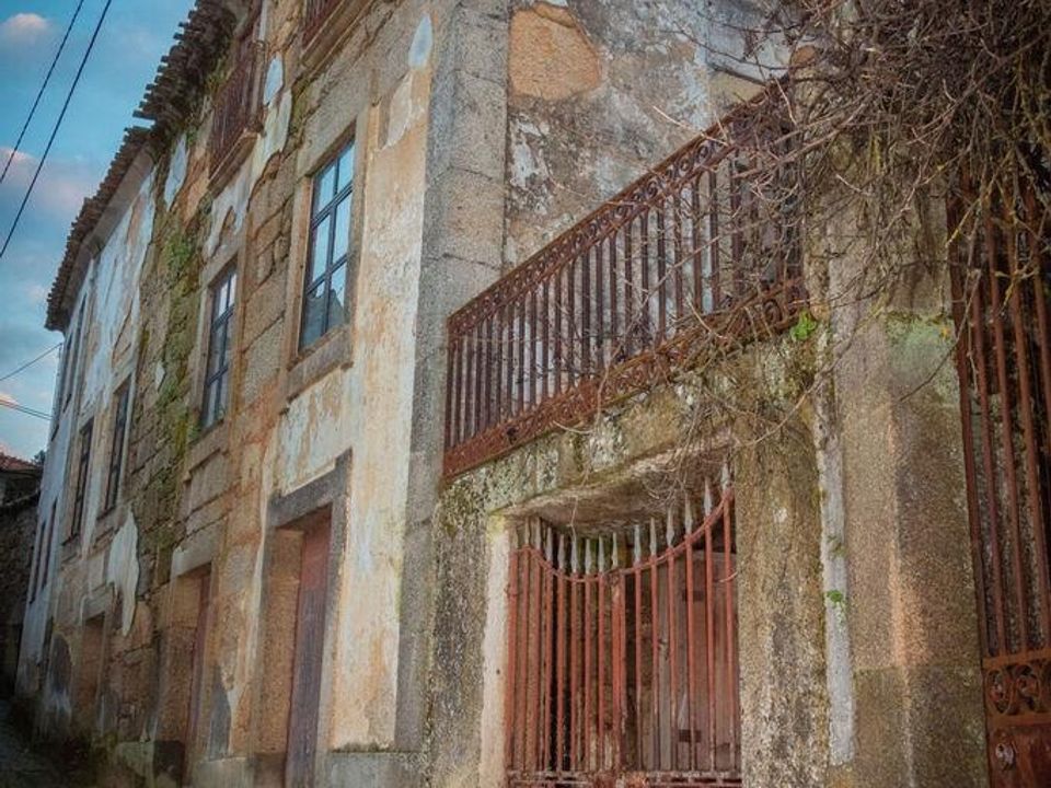 Erhvervsejendom i Tabuaco, Viseu - foto 1