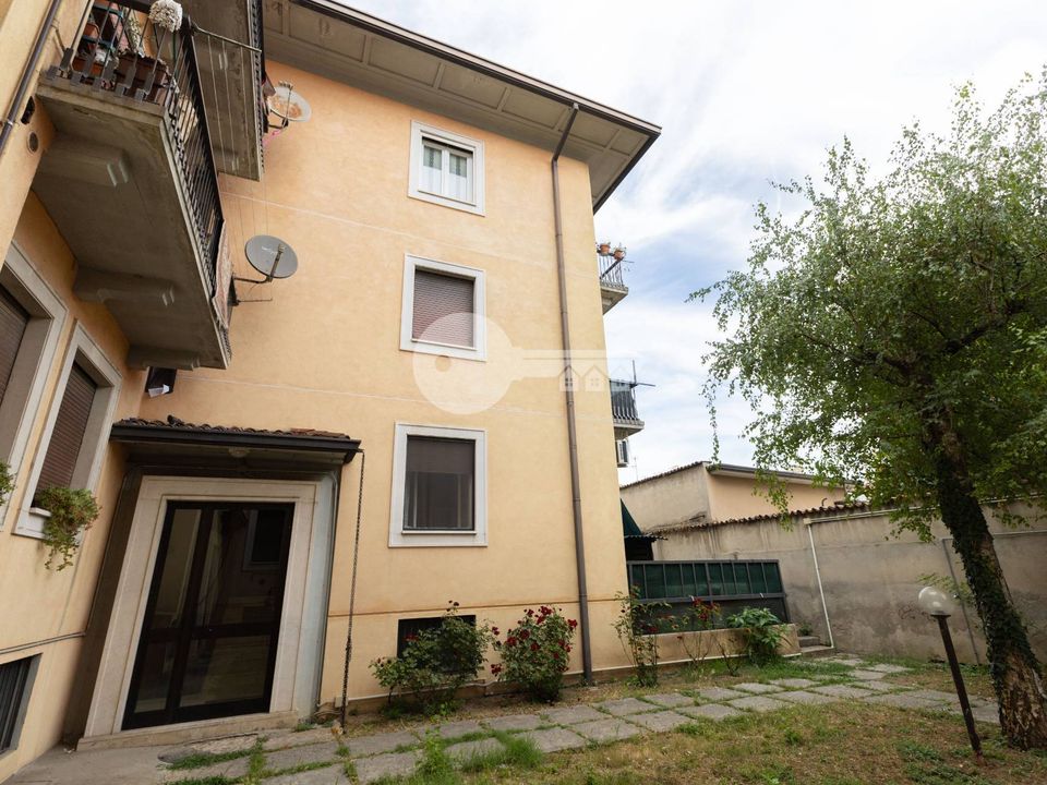 Lejlighed i Ghedi, Brescia - foto 1