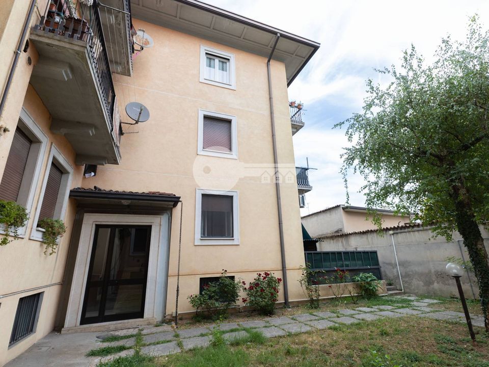 Lejlighed i Ghedi, Brescia - foto 2