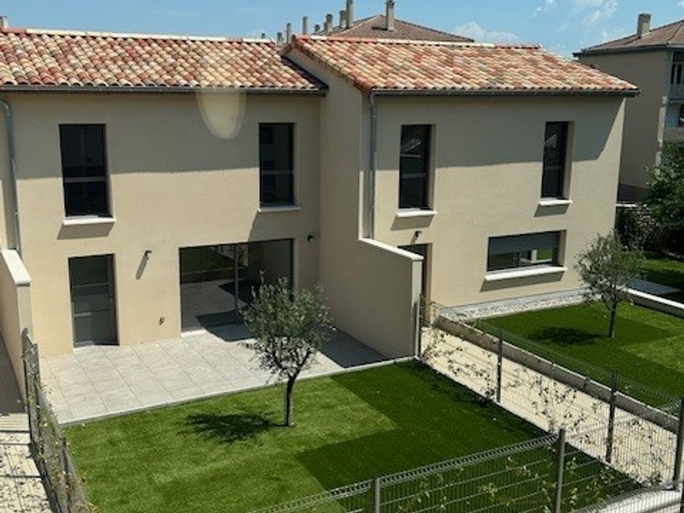 Byhus i Saint-Paul-Trois-Châteaux, Drome - foto 2