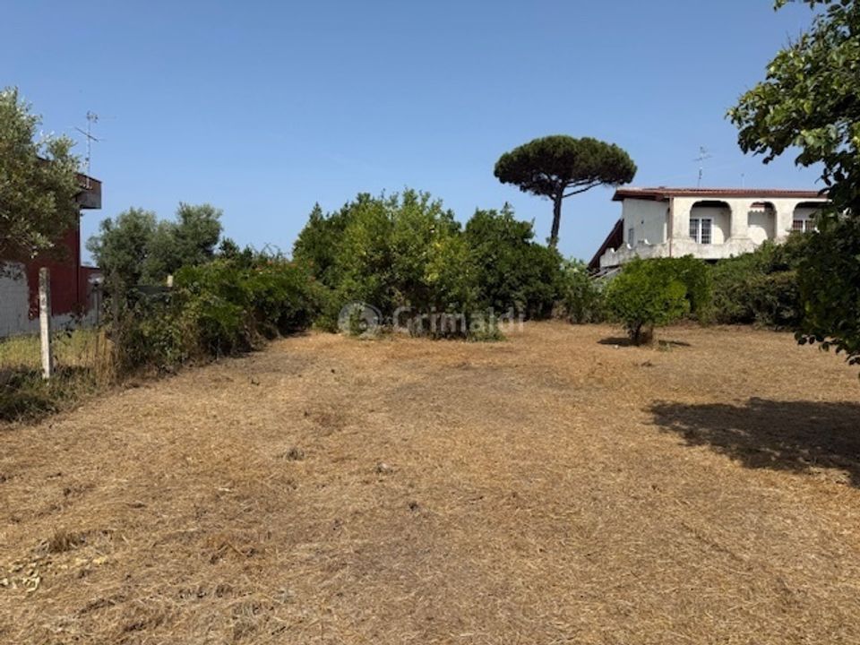 Helårsgrund i Nettuno, Rome - foto 1