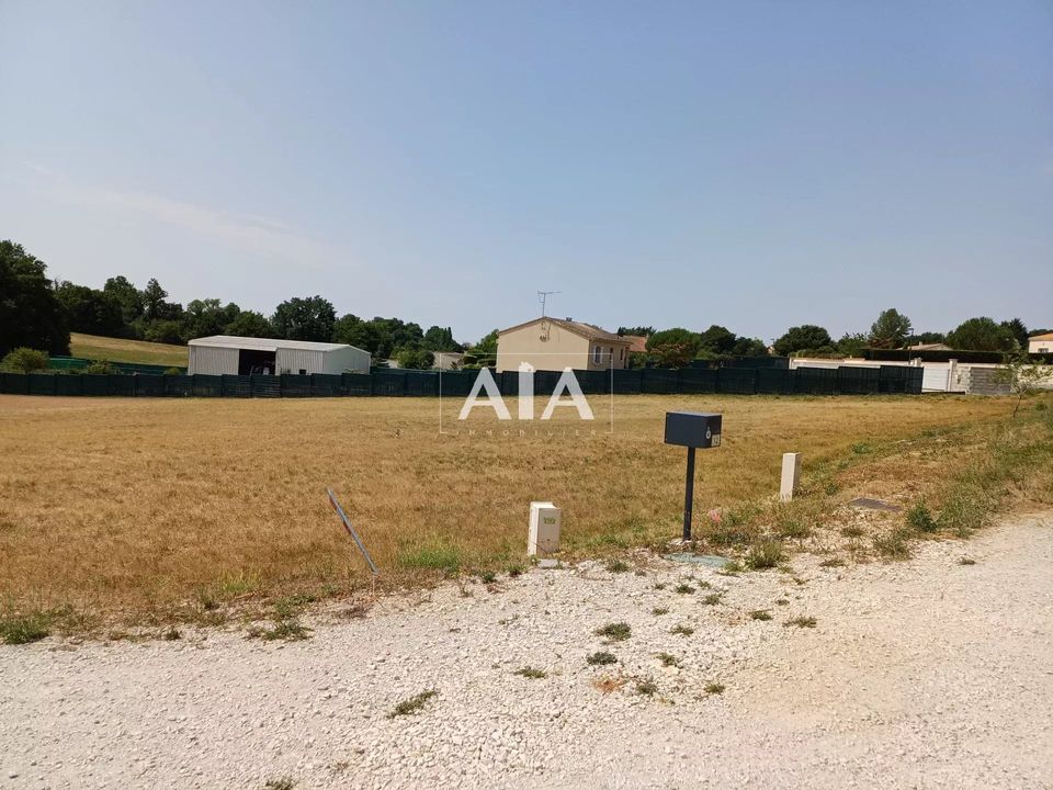 Helårsgrund i Barro, Charente - foto 1