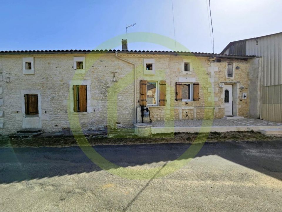 Villa i Saint-Bonnet-Sur-Gironde, Charente-Maritime - foto 1