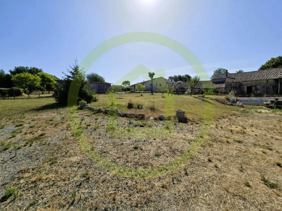 Villa i Saint-Bonnet-Sur-Gironde, Charente-Maritime - foto 2