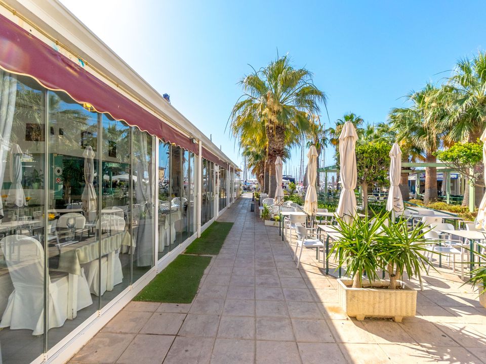 Erhvervsejendom i Torrevieja, Alicante - foto 1