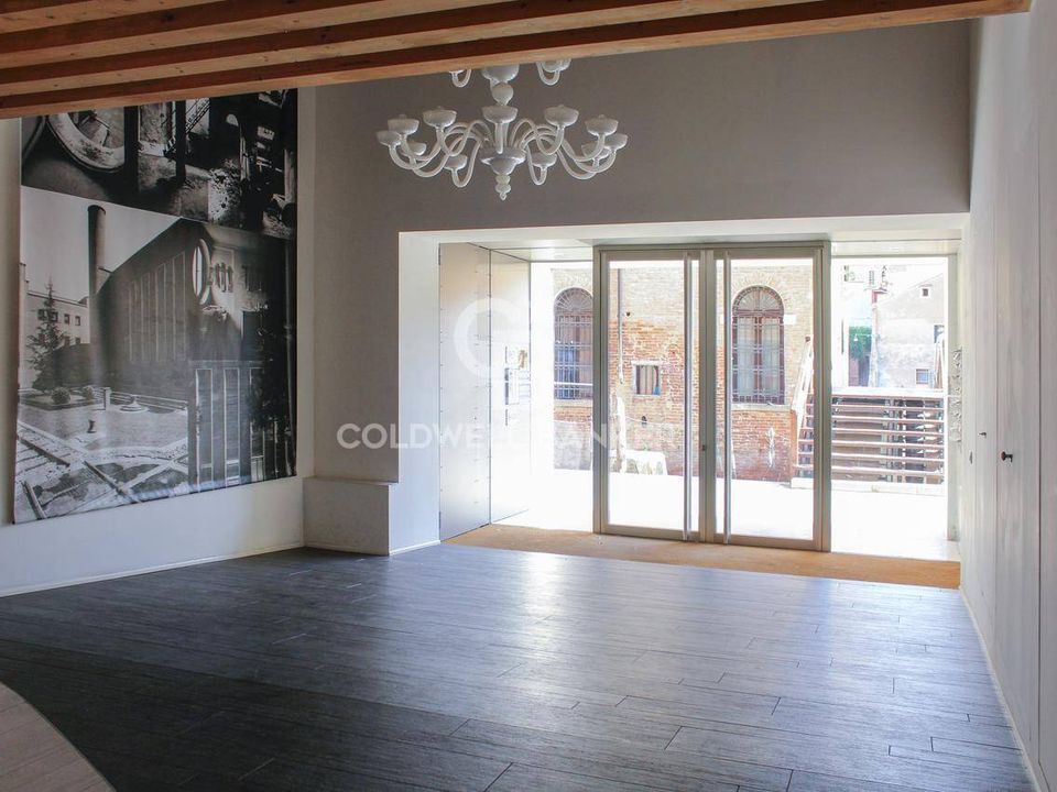 Erhvervsejendom i Venice, Venice - foto 1