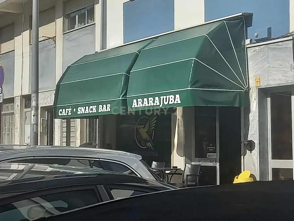 Erhvervsejendom i Oeiras, Lisbon - foto 1