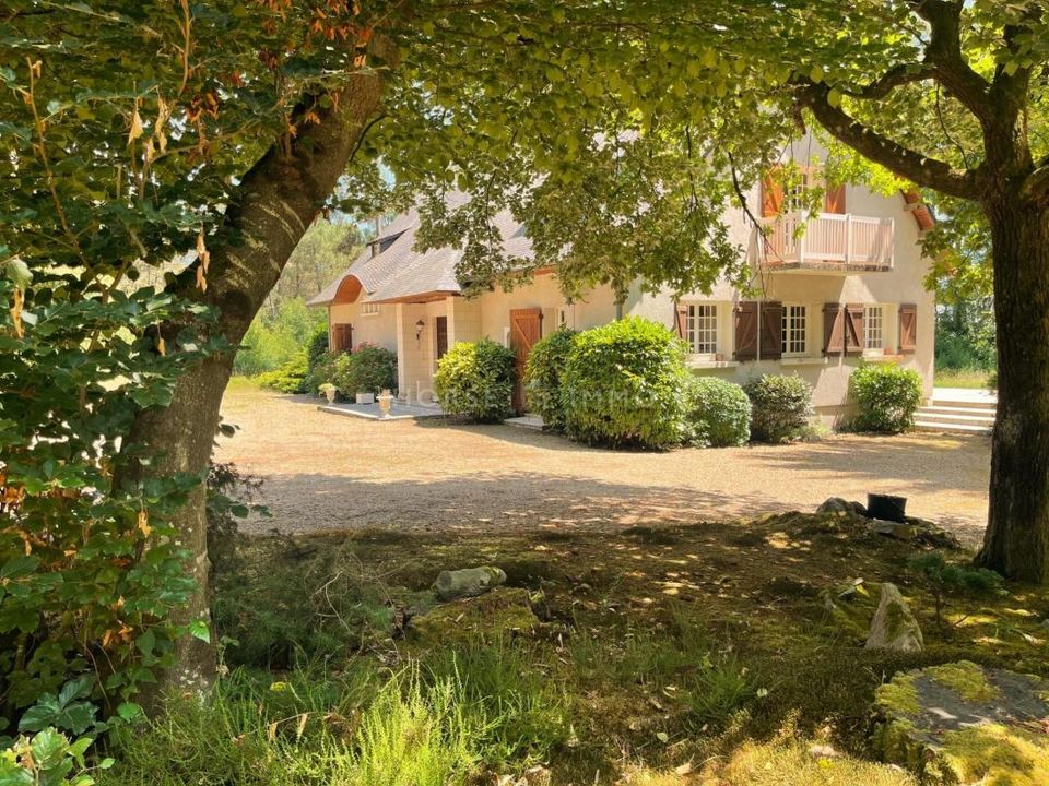 Farm i Bauge-en-Anjou, Maine-et-Loire - foto 1