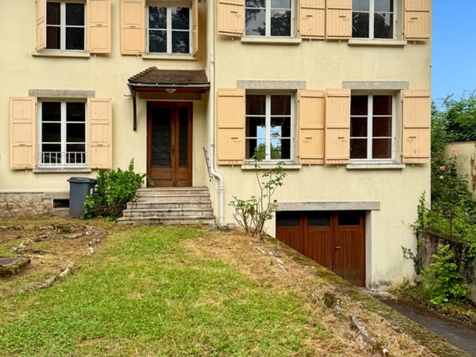 Villa i Le Creusot, Saone-et-Loire - foto 1