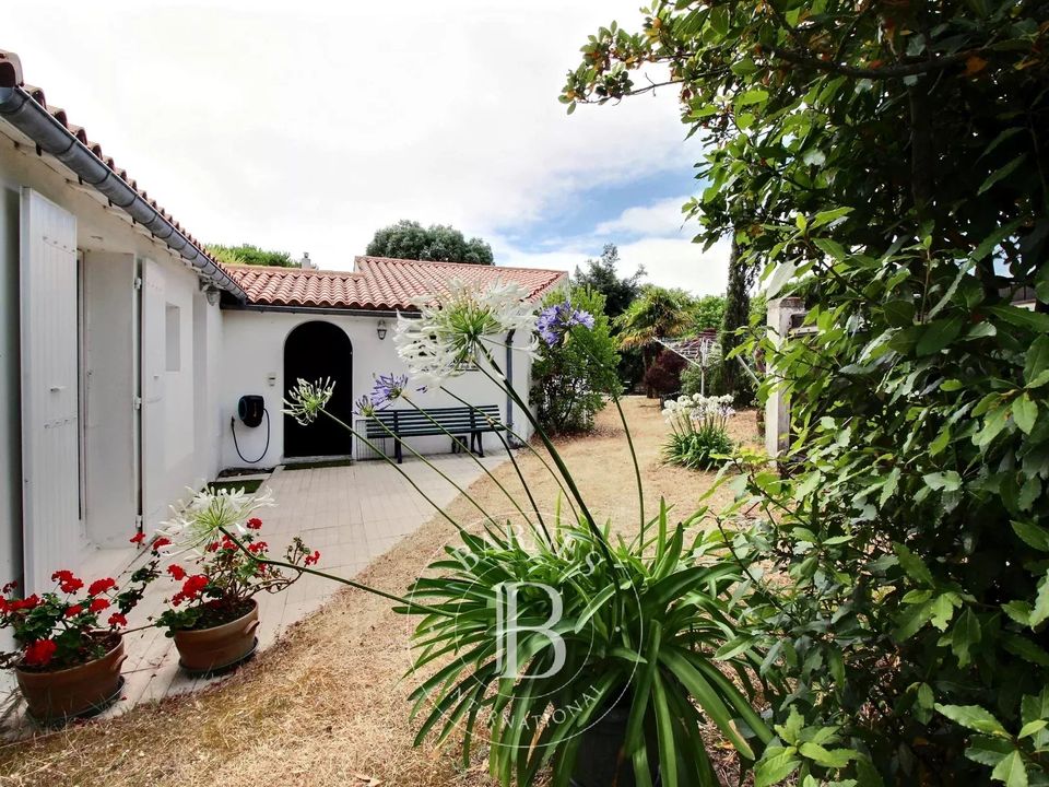Villa i Les Portes-en-Ré, Charente-Maritime - foto 1