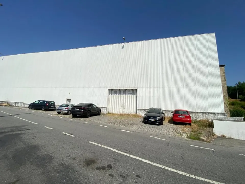Erhvervsejendom i Moreira de Conegos, Braga - foto 1