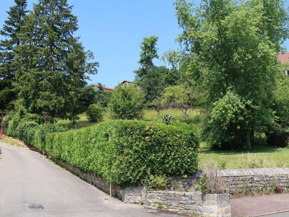 Helårsgrund i Miserey-Salines, Doubs - foto 1