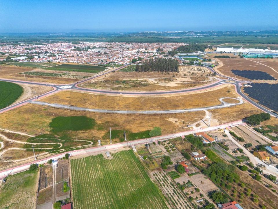 Helårsgrund i Almeirim, Santarem - foto 1