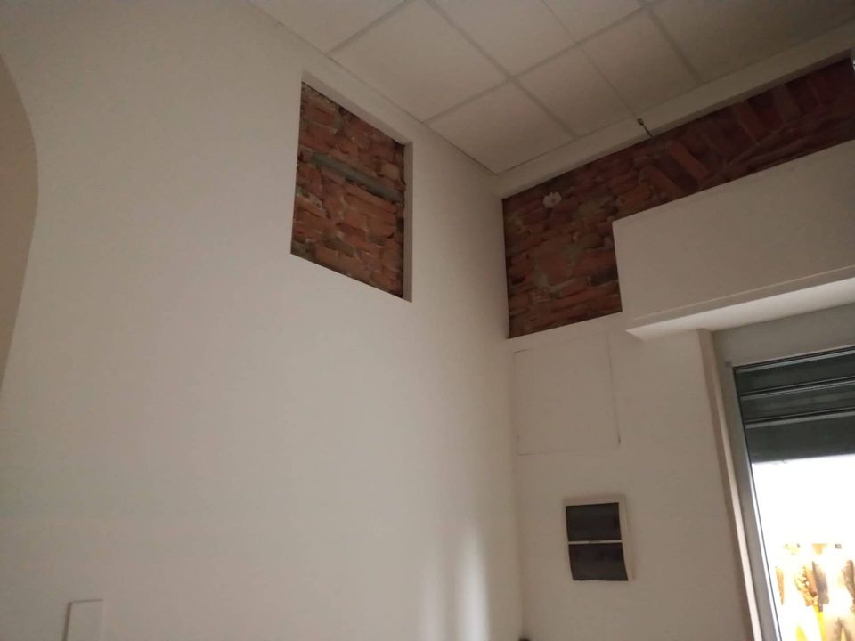 Commercial property in Pontedera, Pisa - photo 4