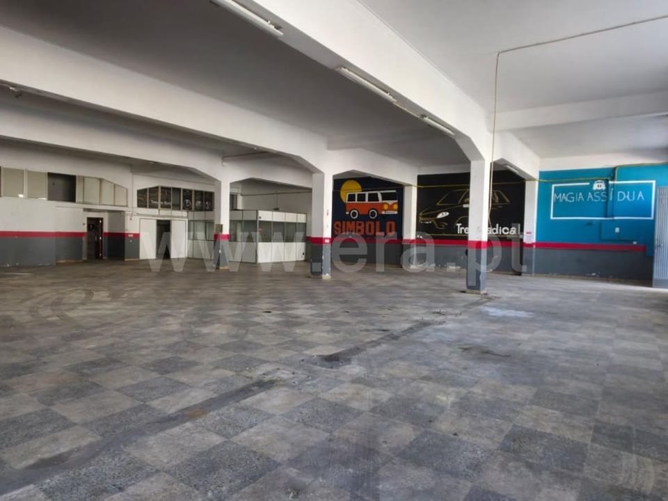 Erhvervsejendom i Seixal, Setubal - foto 1
