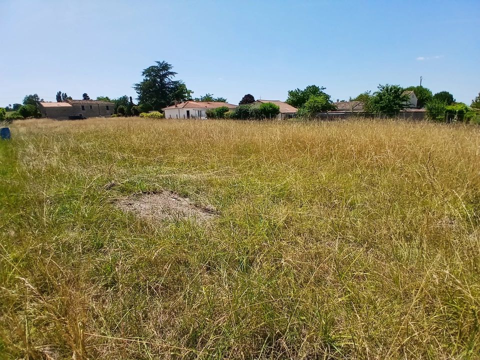 Helårsgrund i Moulidars, Charente - foto 2