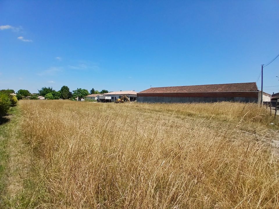 Helårsgrund i Moulidars, Charente - foto 3