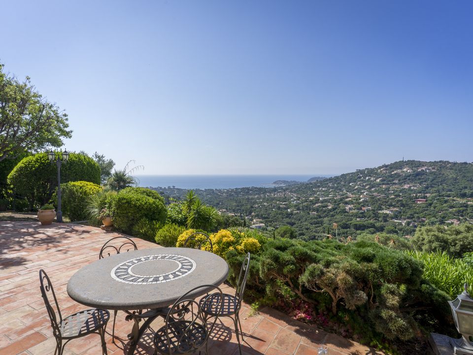 Villa i Cavalaire-sur-Mer, Var - foto 1