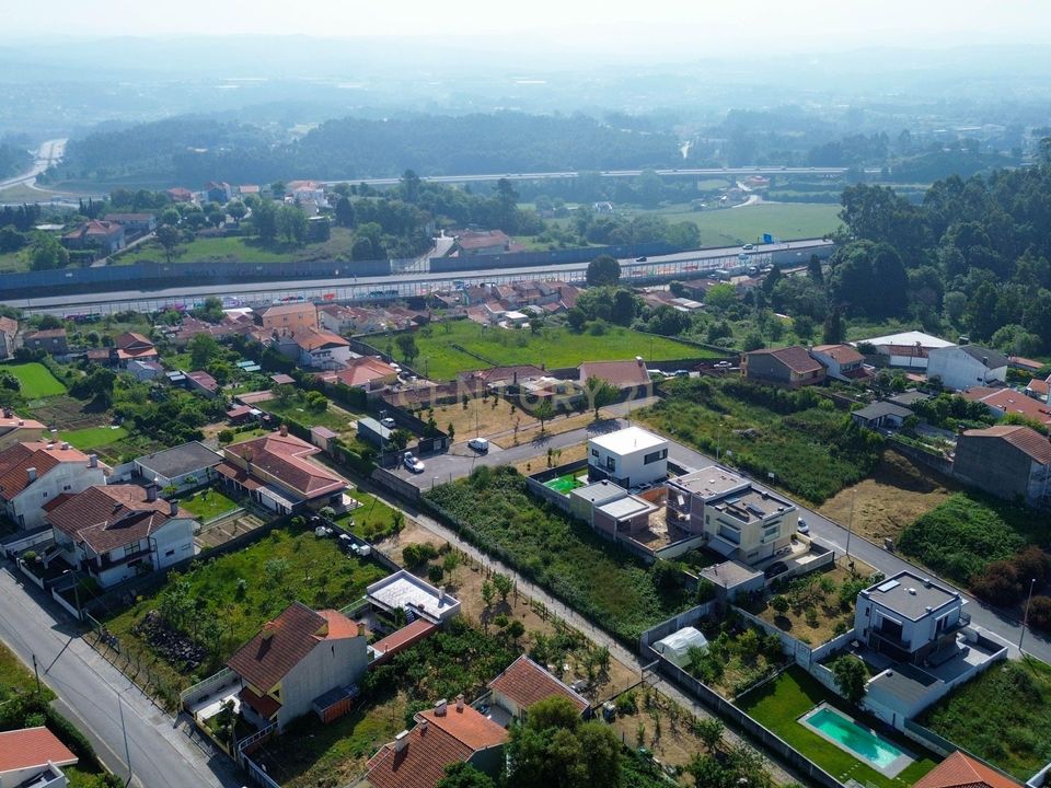 Terra a Pedroso, Porto - foto 3