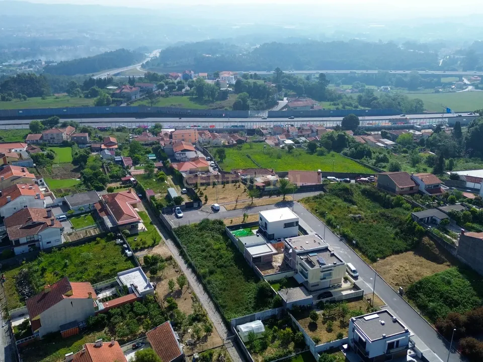 Terra a Pedroso, Porto - foto 4