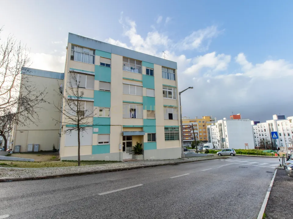 Lejlighed i Laranjeiro, Setubal - foto 1