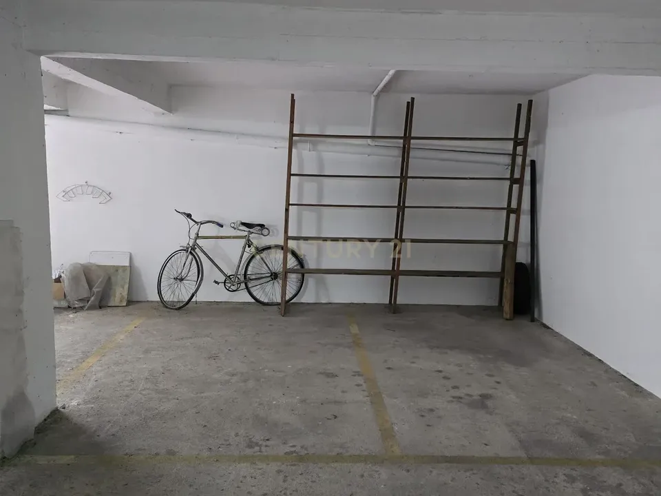 Parkeringsplads i Peniche, Leiria - foto 2