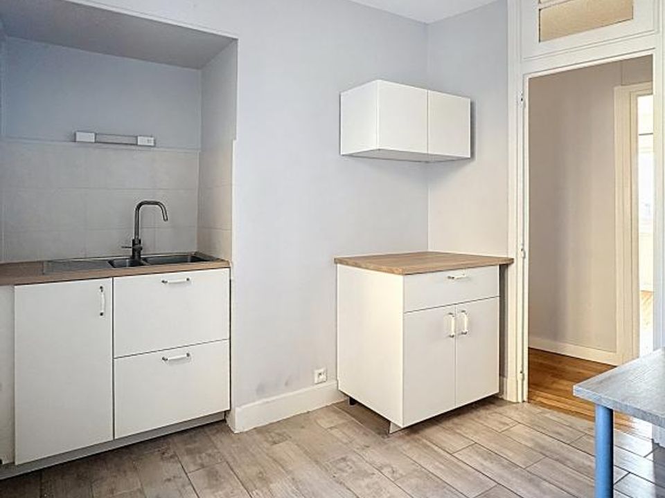Apartment in Clermont-Ferrand, Puy-de-Dome - photo 4
