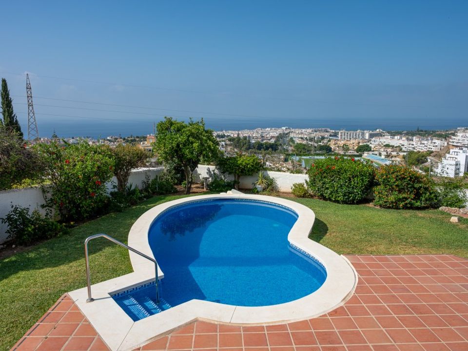 Villa i Nerja, Malaga - foto 1