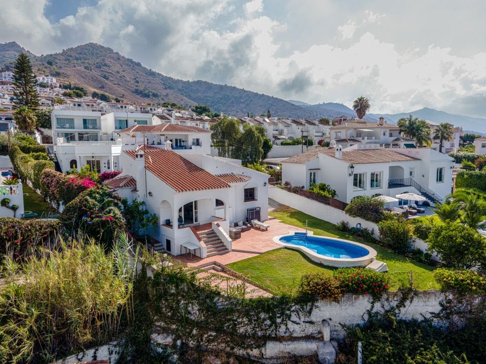 Villa i Nerja, Malaga - foto 4