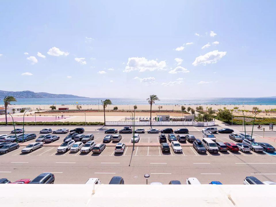 Lejlighed i Empuriabrava, Gerona - foto 1