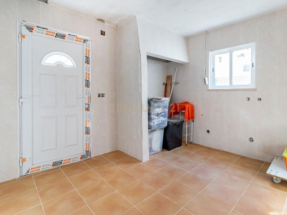Villa in Alcanena, Santarem - photo 2