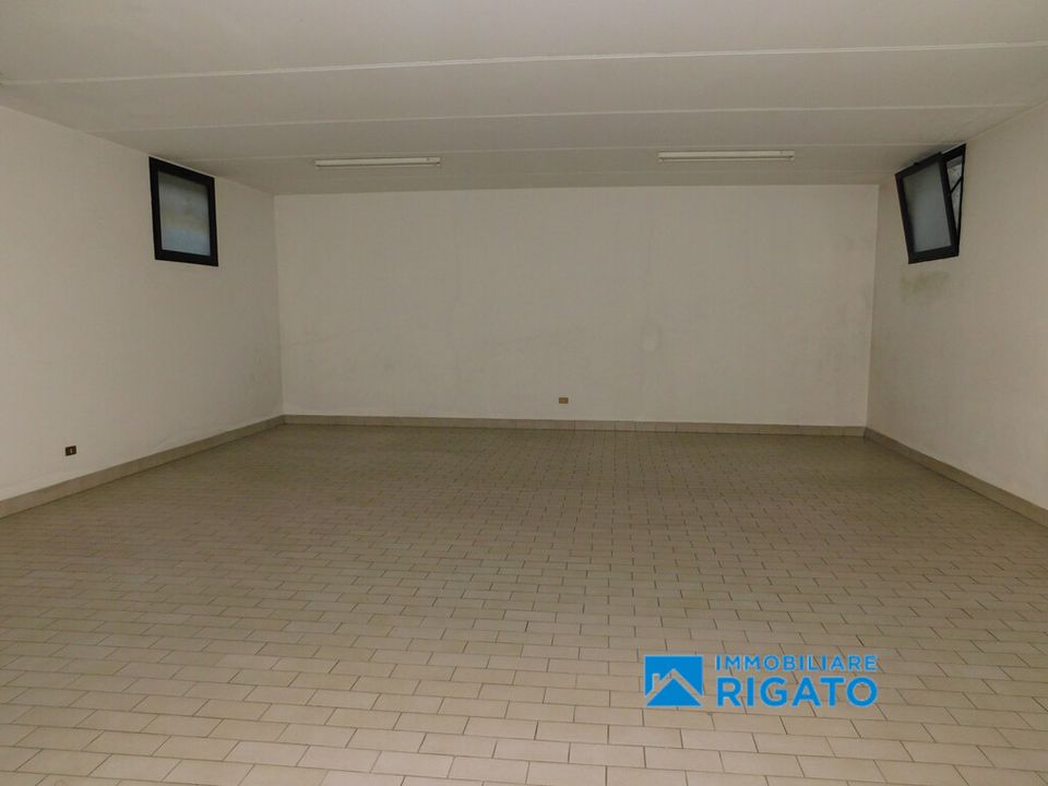 Erhvervsejendom i Mussolente, Vicenza - foto 3