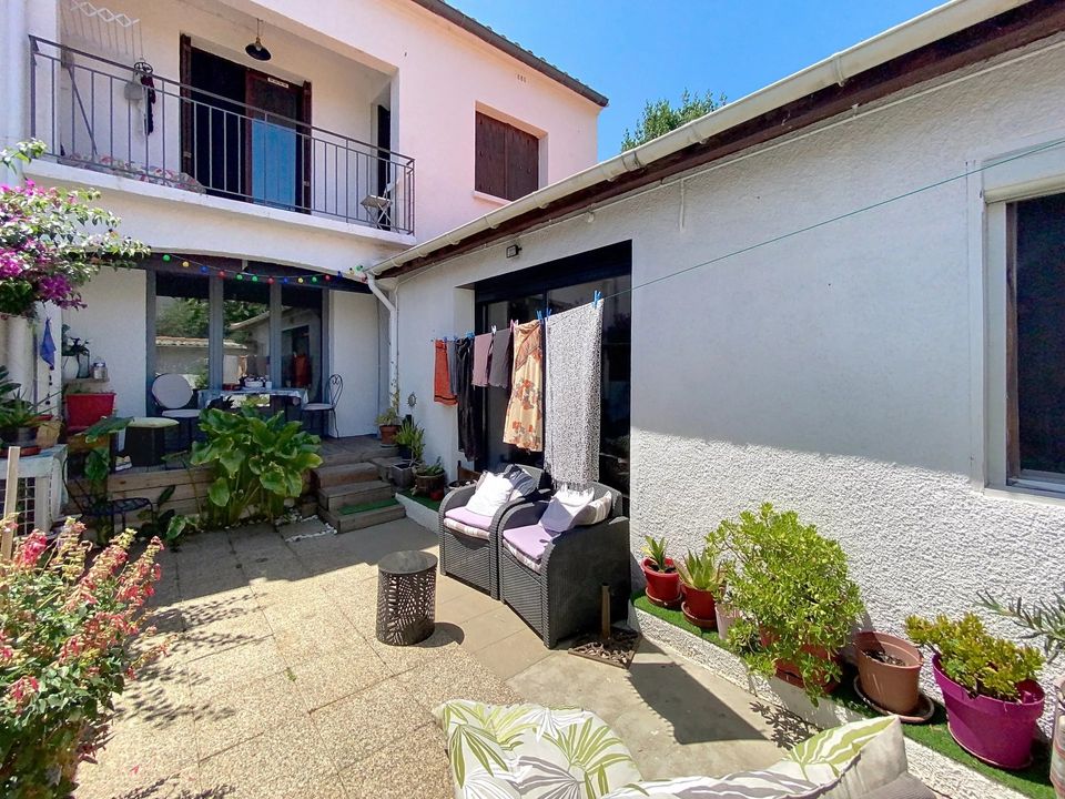 Villa en Perpignan, Pyrenees-Orientales - foto 1